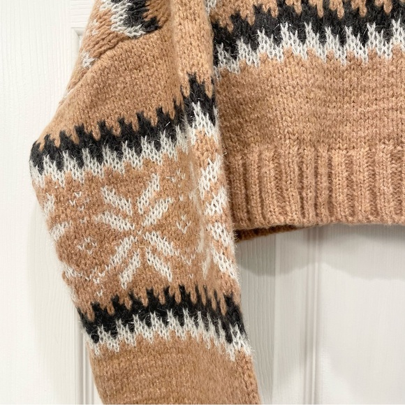 Urban Outfitters Cropped Fair Isle Sweater - Picture 5 of 15